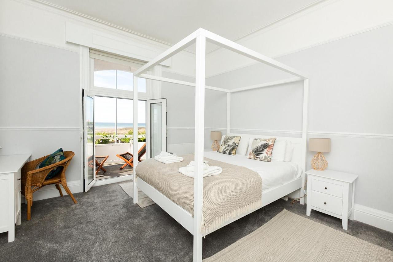 A View Of The Bay- Panoramic Sea Views- Sleeps 4 Apartment Westgate-on-Sea Bagian luar foto