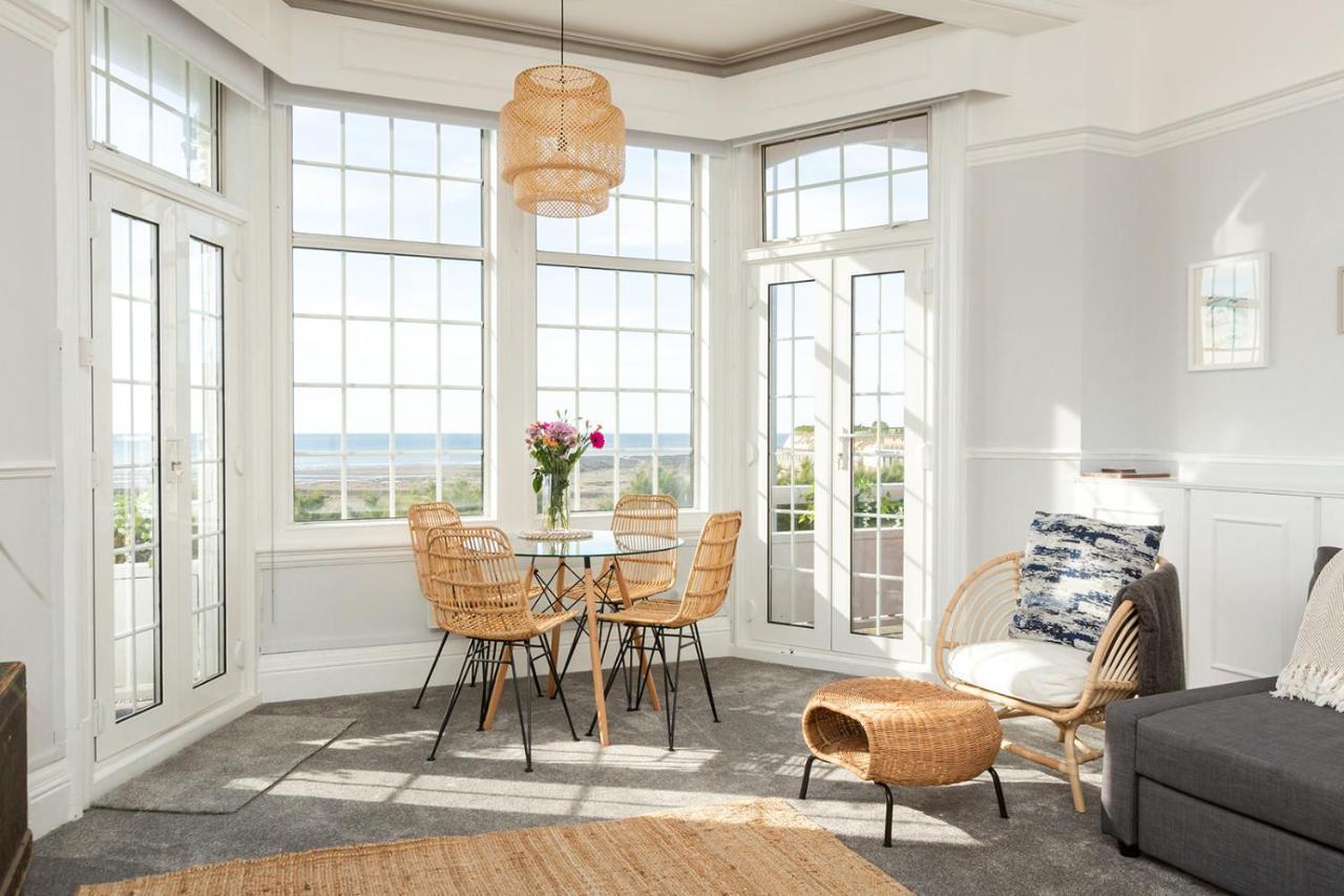 A View Of The Bay- Panoramic Sea Views- Sleeps 4 Apartment Westgate-on-Sea Bagian luar foto