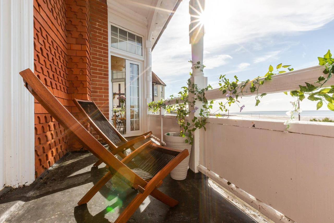 A View Of The Bay- Panoramic Sea Views- Sleeps 4 Apartment Westgate-on-Sea Bagian luar foto