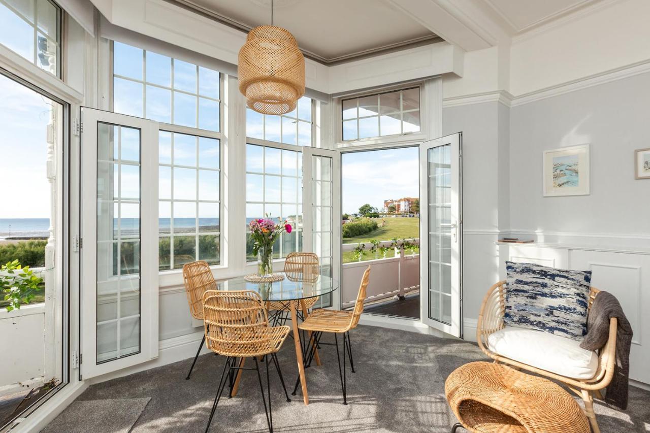 A View Of The Bay- Panoramic Sea Views- Sleeps 4 Apartment Westgate-on-Sea Bagian luar foto